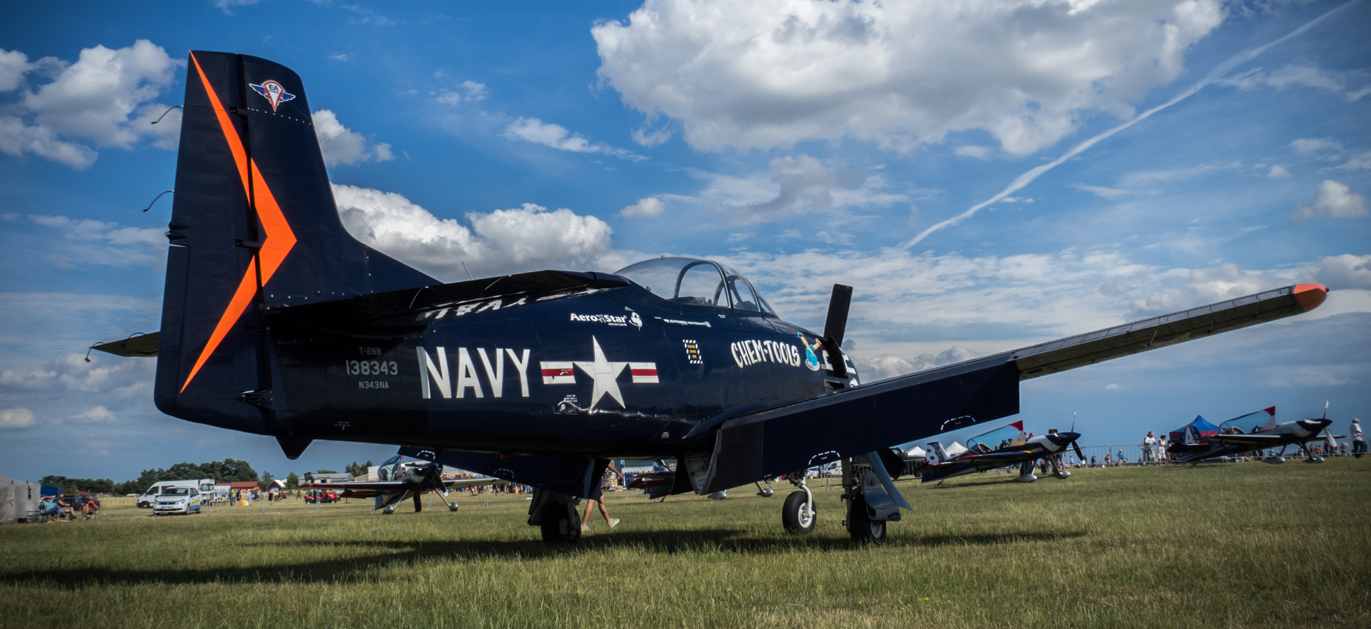 Námořní letadlo T-28 Trojan na letišti Roudnice
